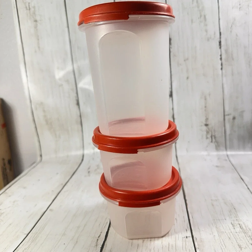 Tupperware‎ Set of 3 Containers with Paprika Lids  Two 1605 One 1606
